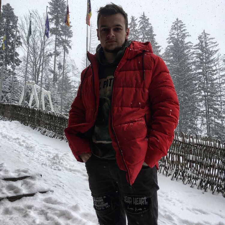  31510187  Vitalik, 27 ,    -