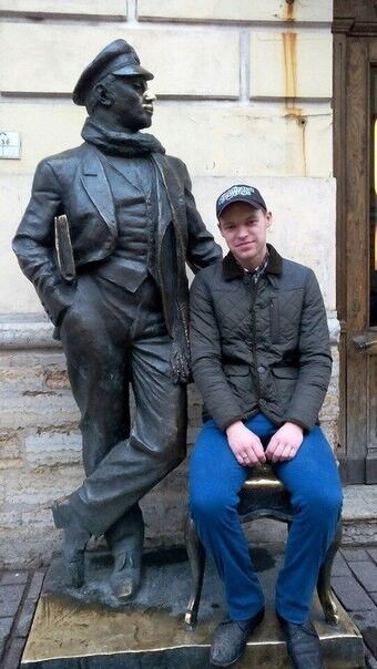  13719187  Eugeniusz, 31 ,    