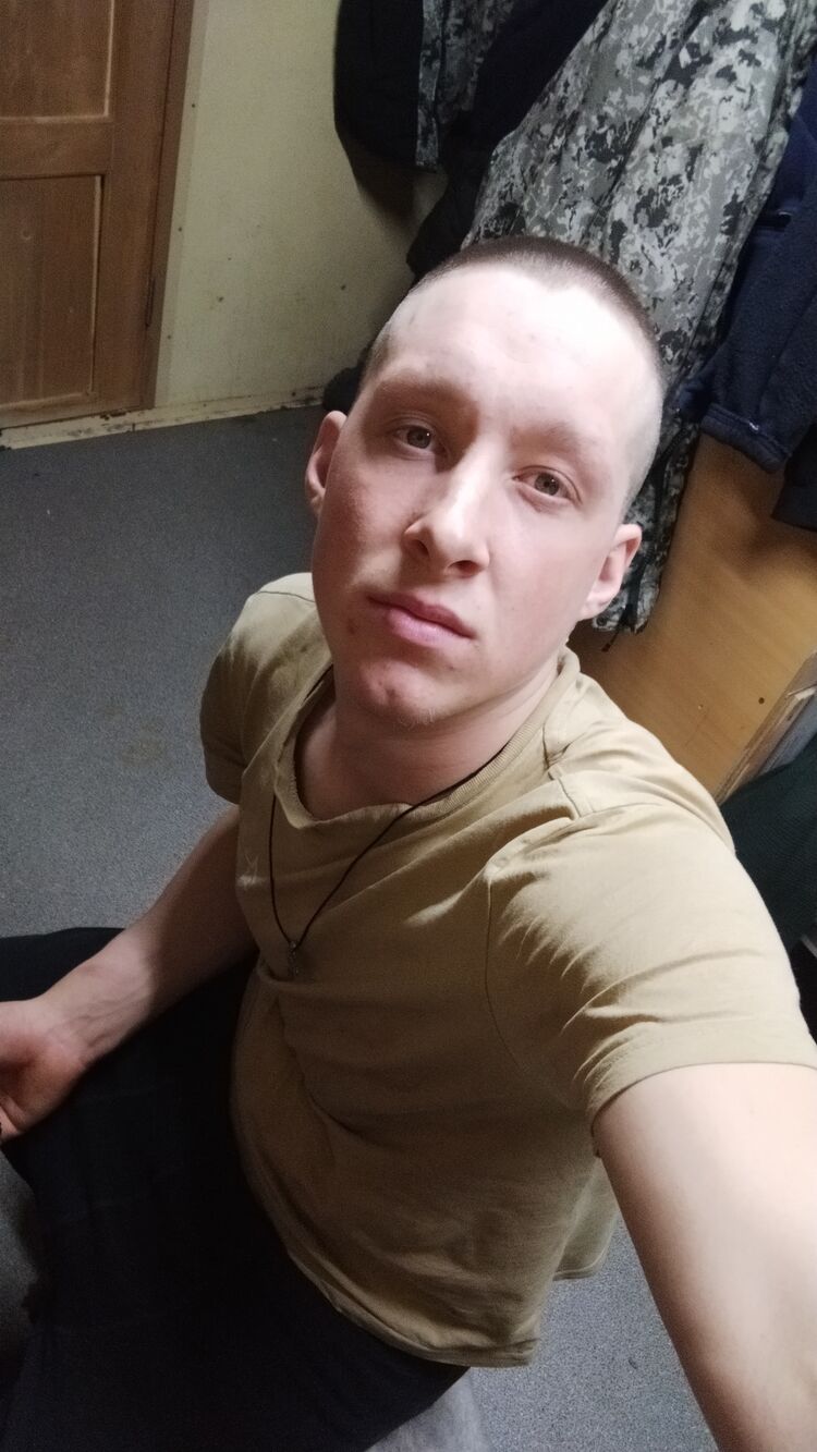  42646887  , 23 ,    