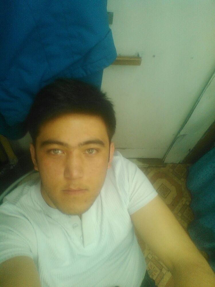  10312597  Igor, 35 ,    