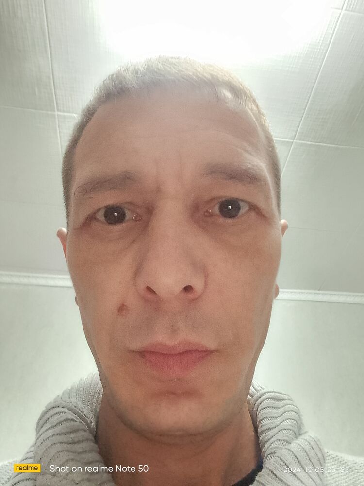  46687307  Alex, 41 ,    -