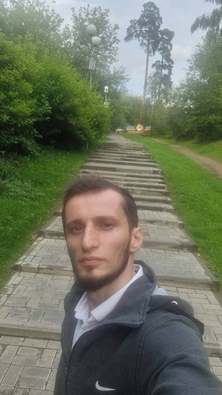  52865327  , 32 ,    