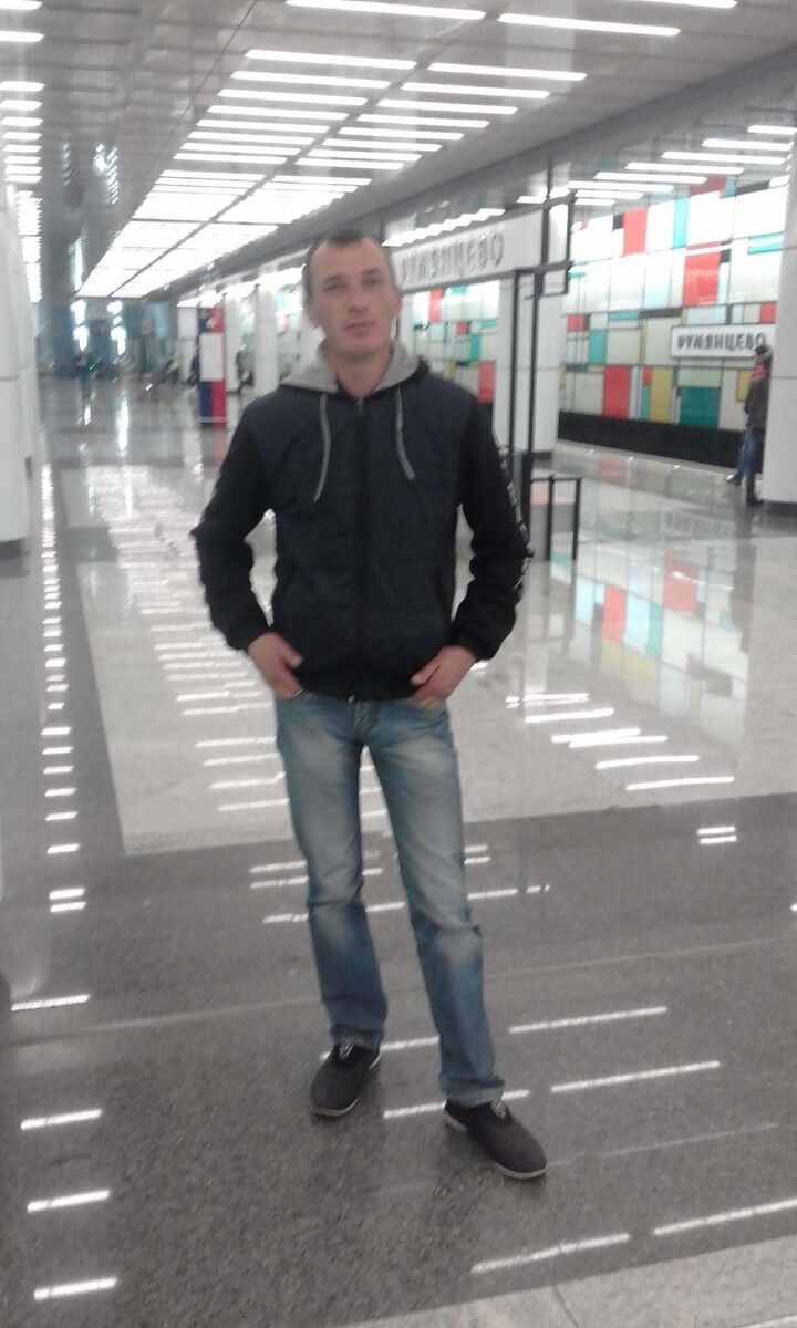 18145087  Sergiu, 36 ,    