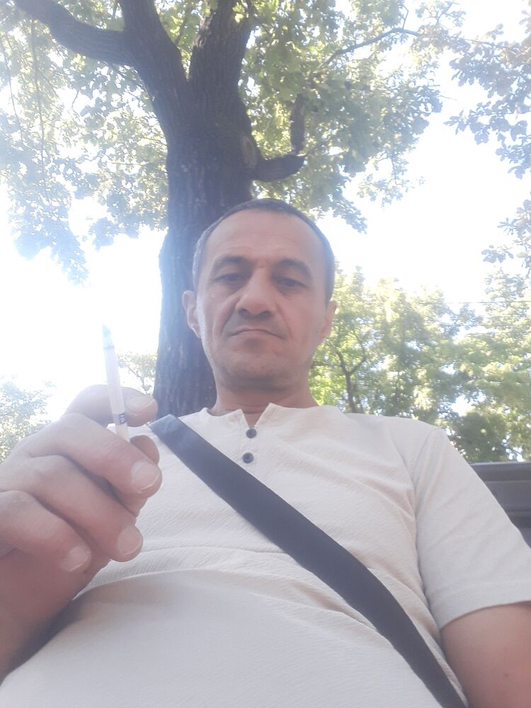  38125667  Vahe, 51 ,    