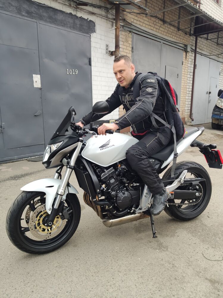  ,   Vlad, 38 ,   ,   