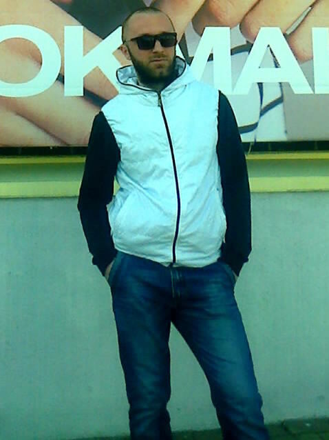  -,   Sanya, 37 ,   