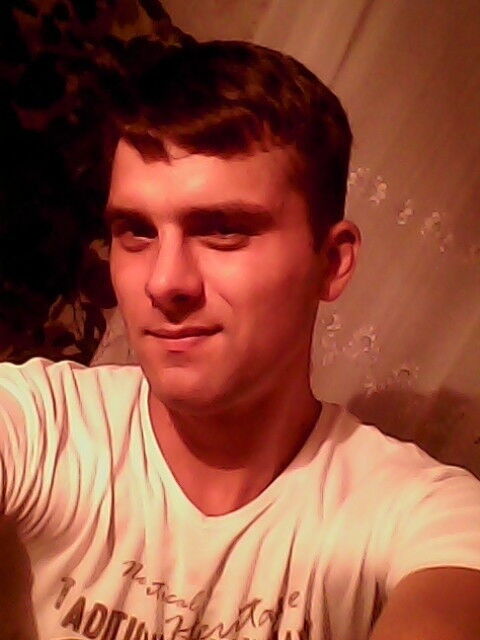  14536747  Costea, 34 ,    