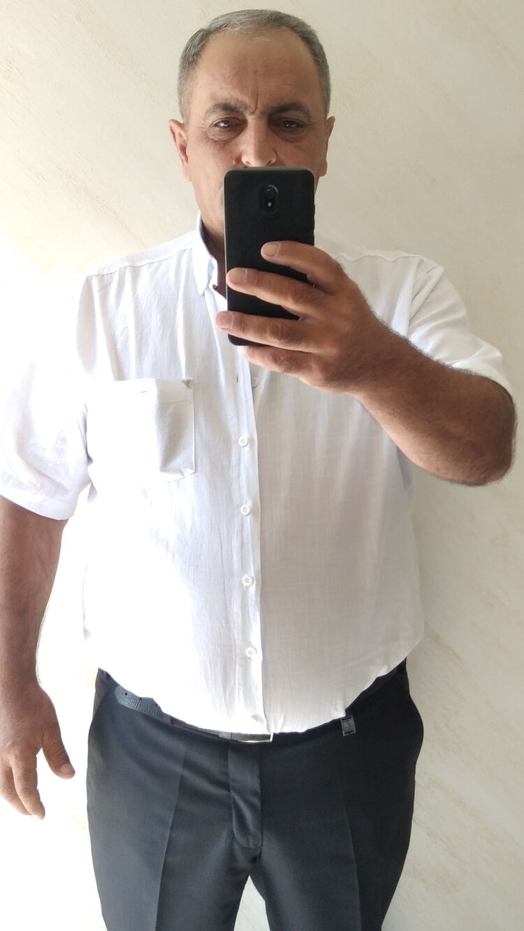  43218437  , 52 ,    