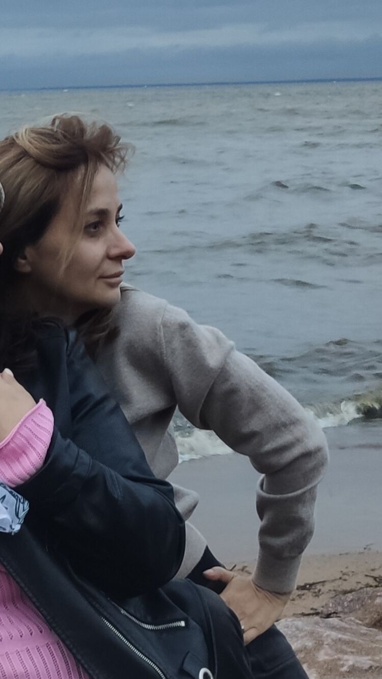  53669957  Anna, 50 ,    