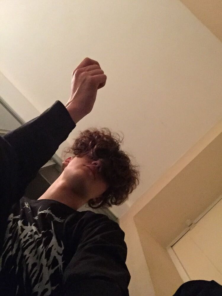 38177467  , 19 ,    