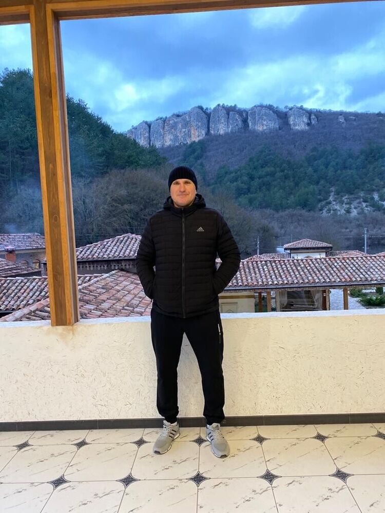  43638957  Valeriy, 55 ,    