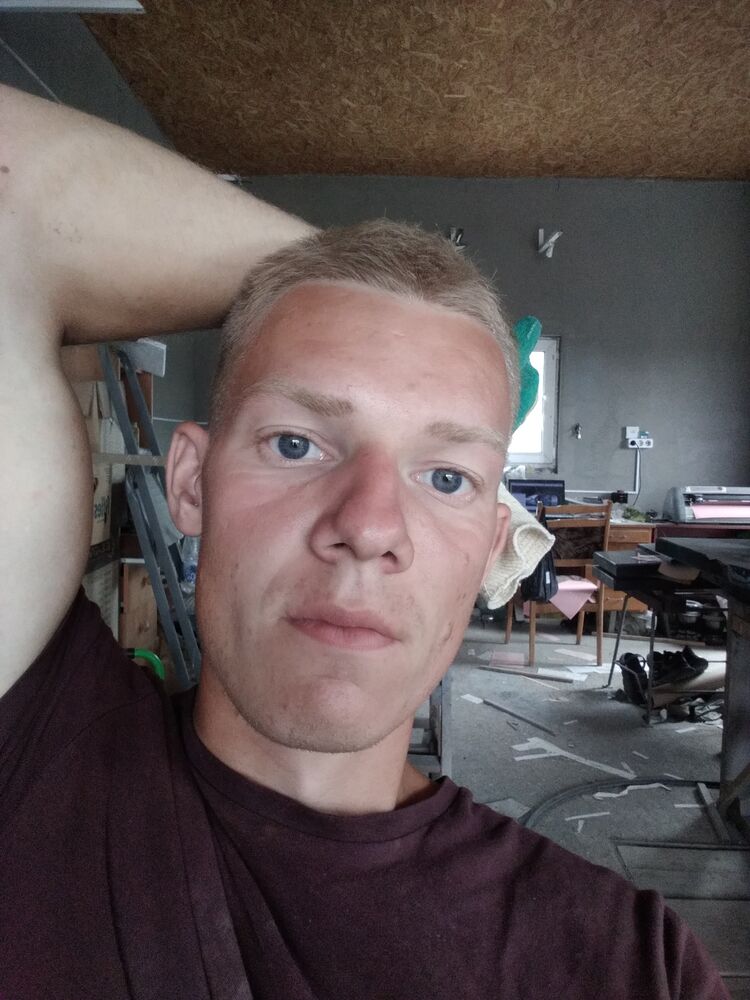  30389897  , 25 ,    