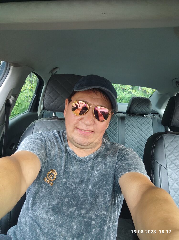  37078157  , 45 ,    