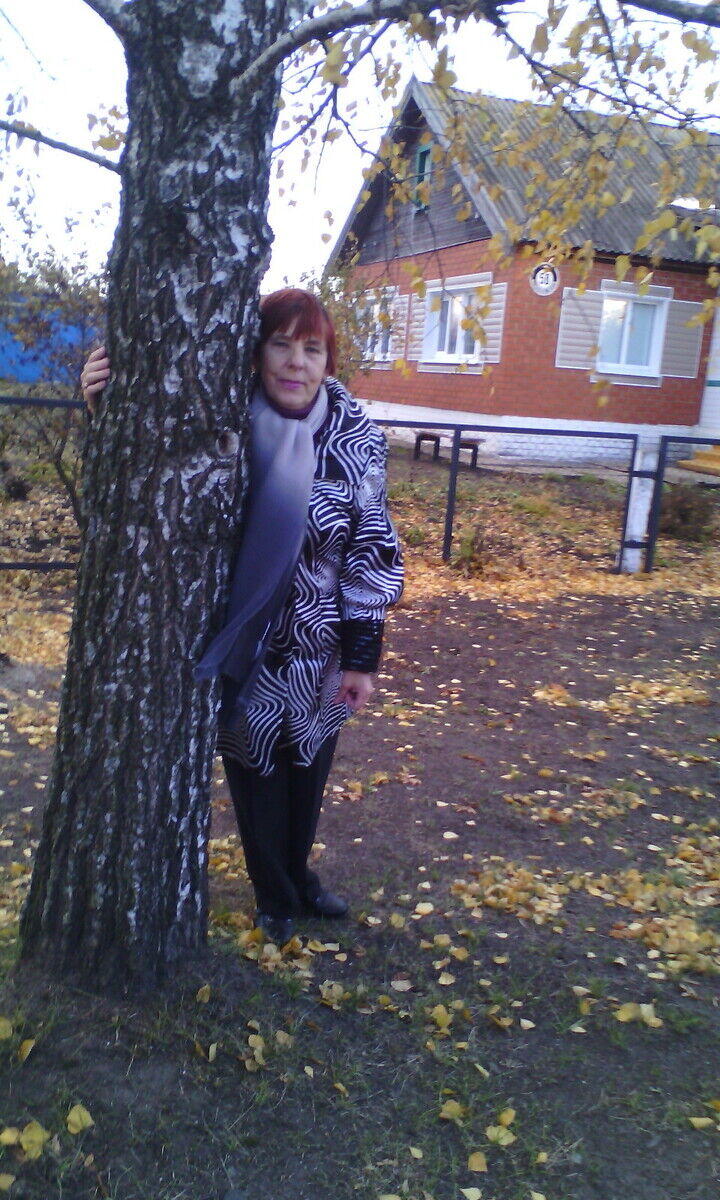 Фото 20093637 женщины Варвара, 68 лет, ищет знакомства в Долгом