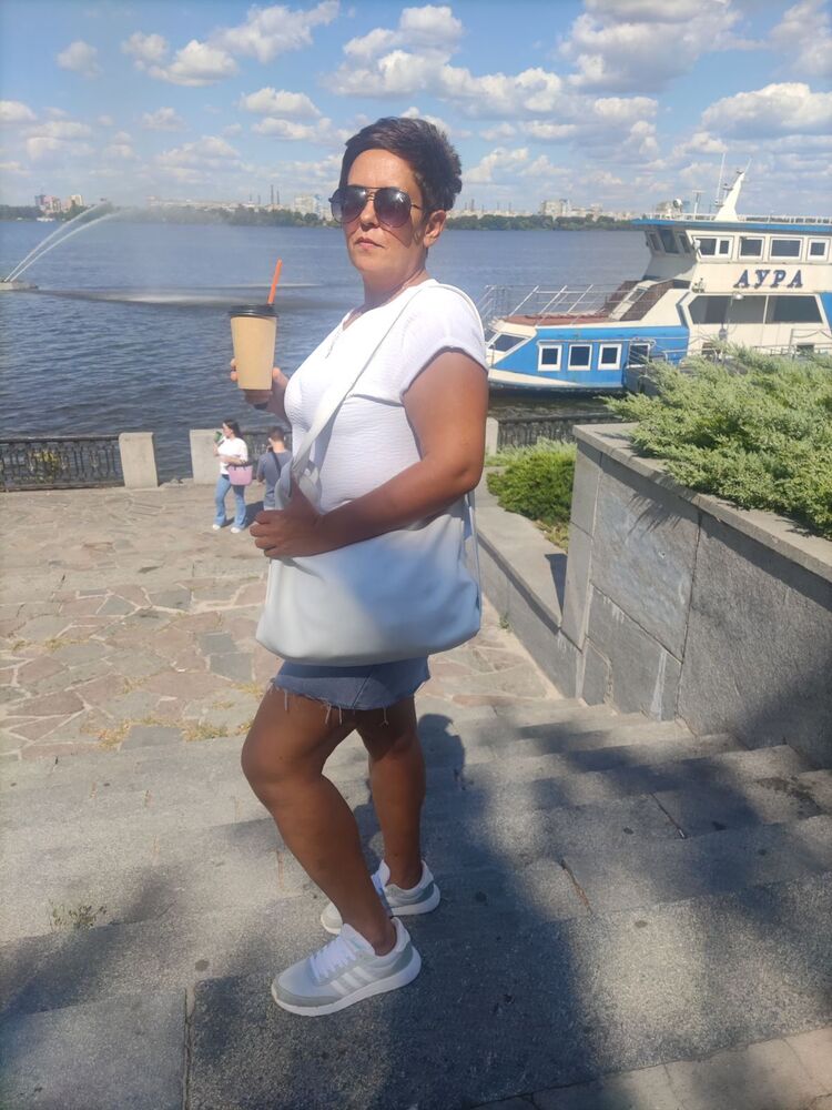  49534177  Lana, 43 ,    -