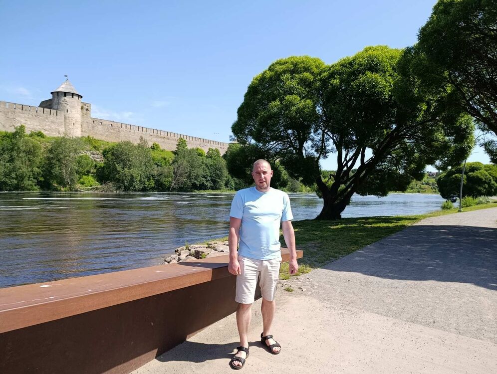  53746997  Dmitry, 42 ,    