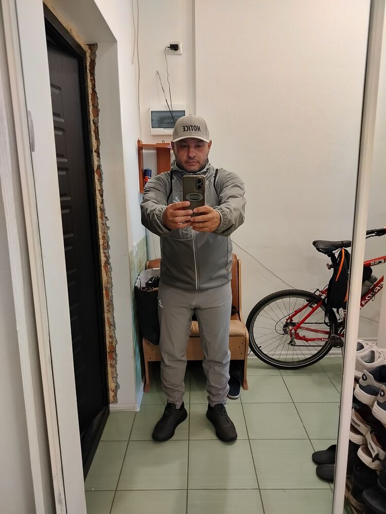  52741257  , 46 ,    