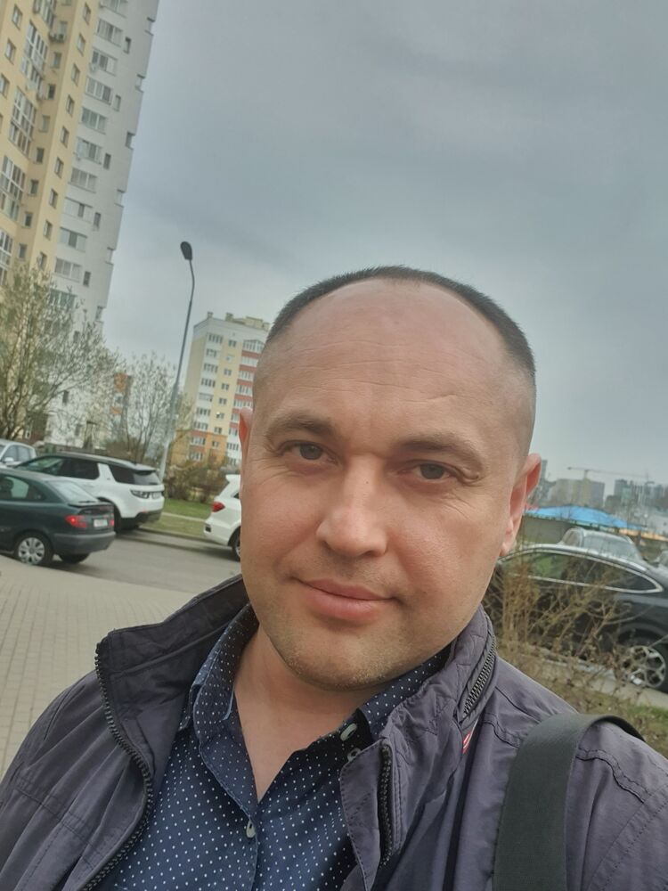 ,   Pasha, 44 ,   ,   