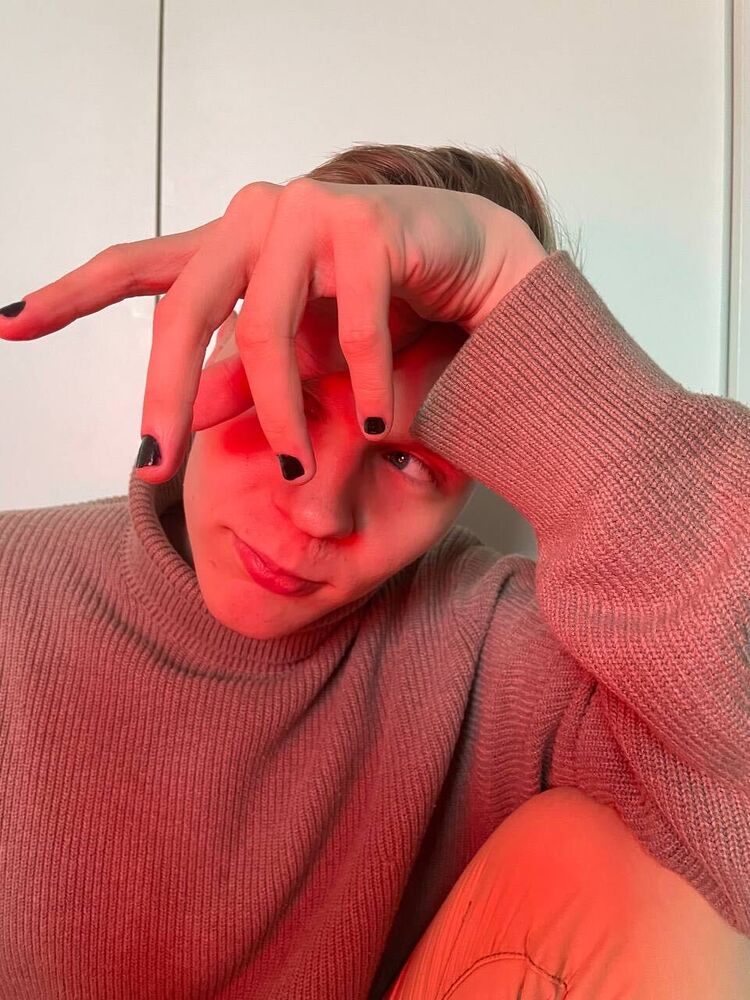  31509737  , 25 ,    -