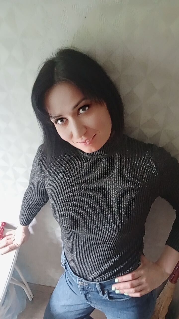  43292357  Anna, 40 ,    