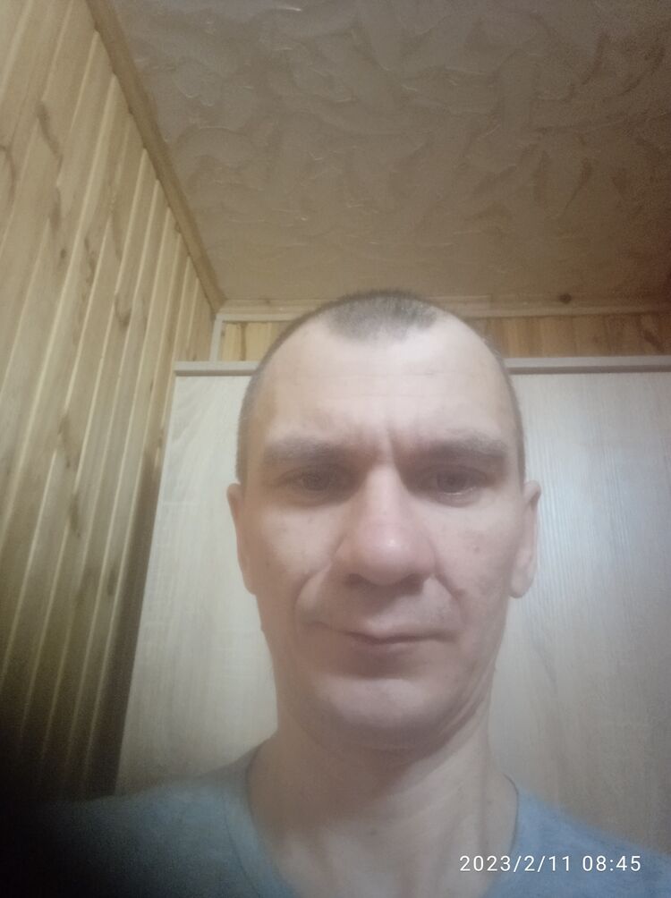  33737517  Anatolii, 42 ,    