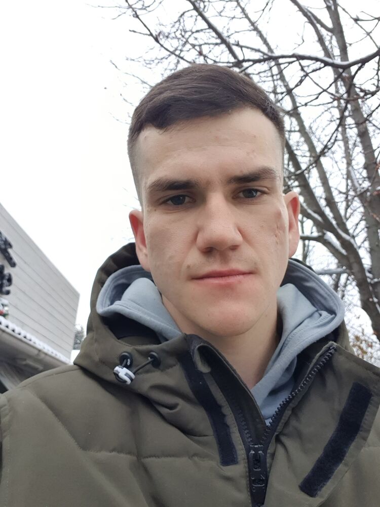  ,   Sergiu, 25 ,   ,   
