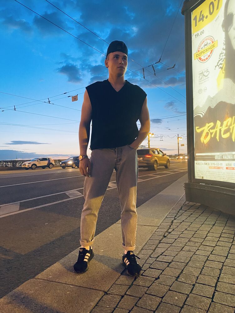  ,   Vlad, 27 ,   ,   