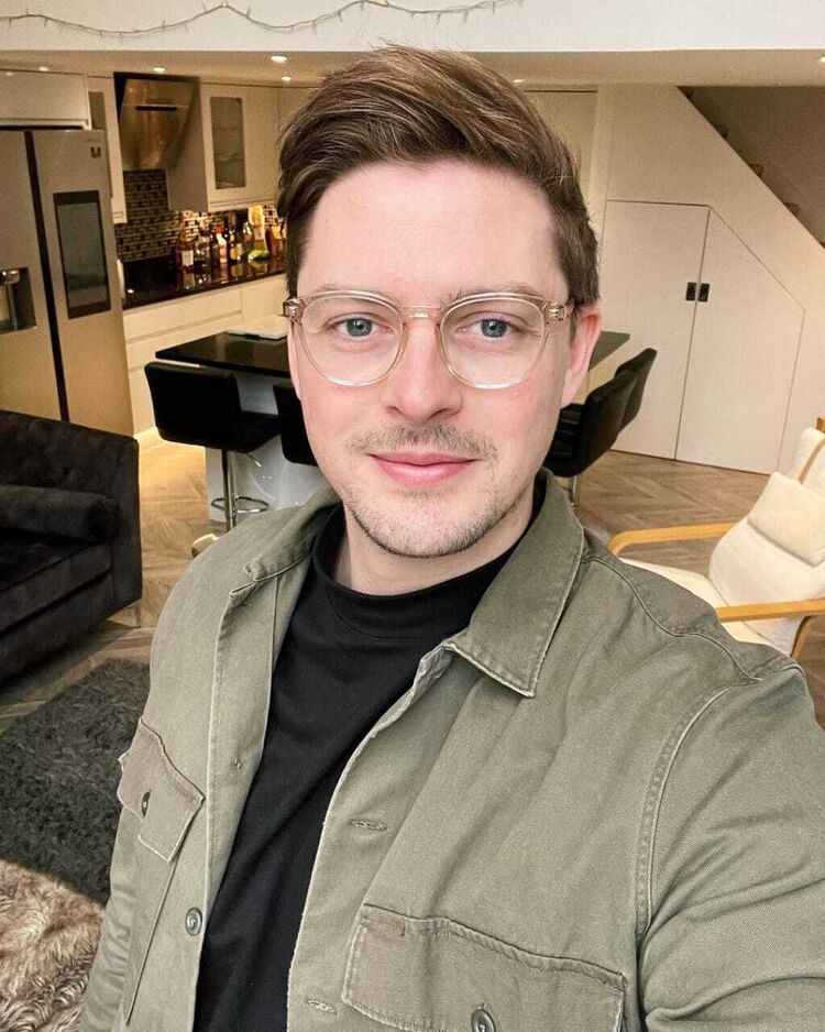  ,   Dr mike, 48 ,   ,   