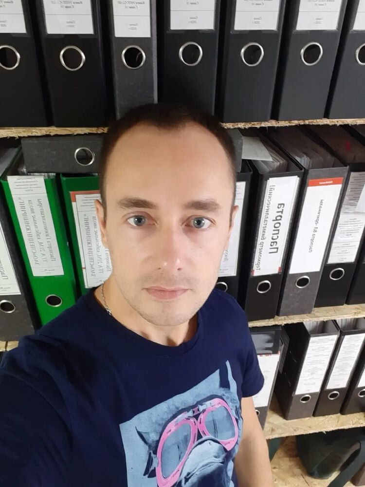  36592597  , 42 ,    