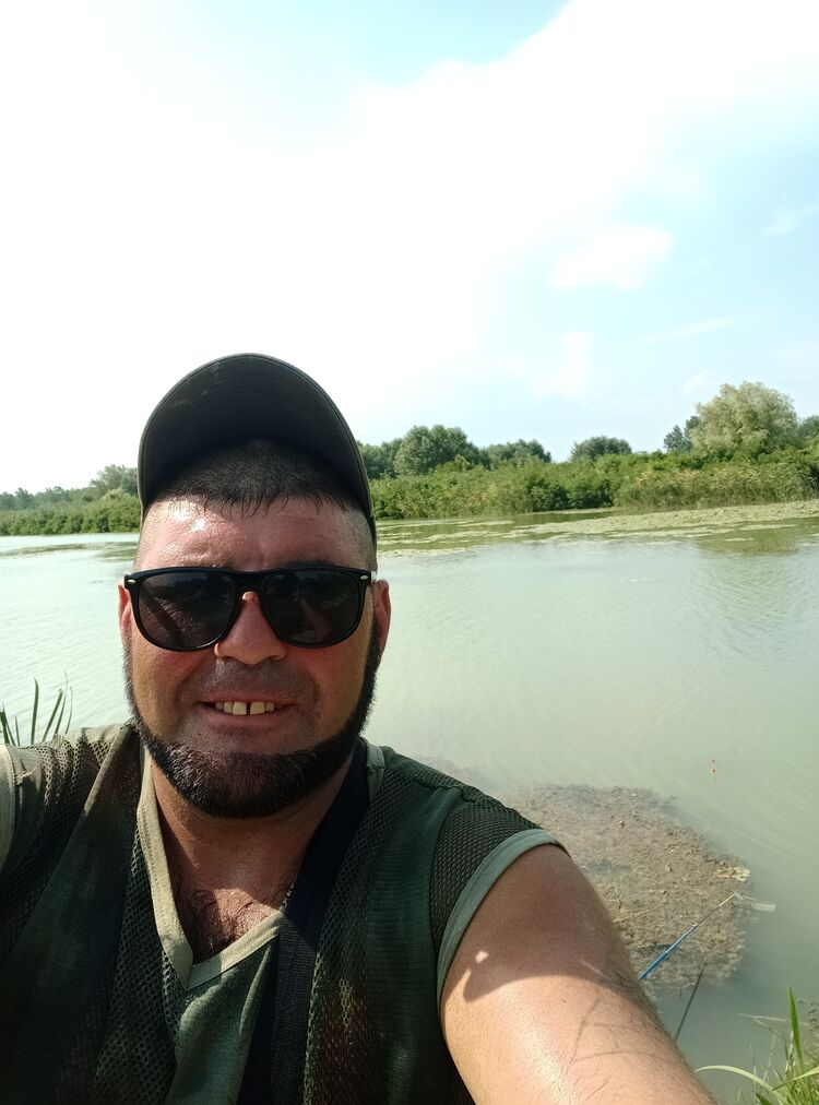  28513327  , 42 ,    
