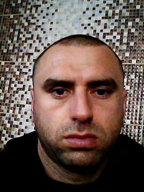  15697637  Iurii, 41 ,    