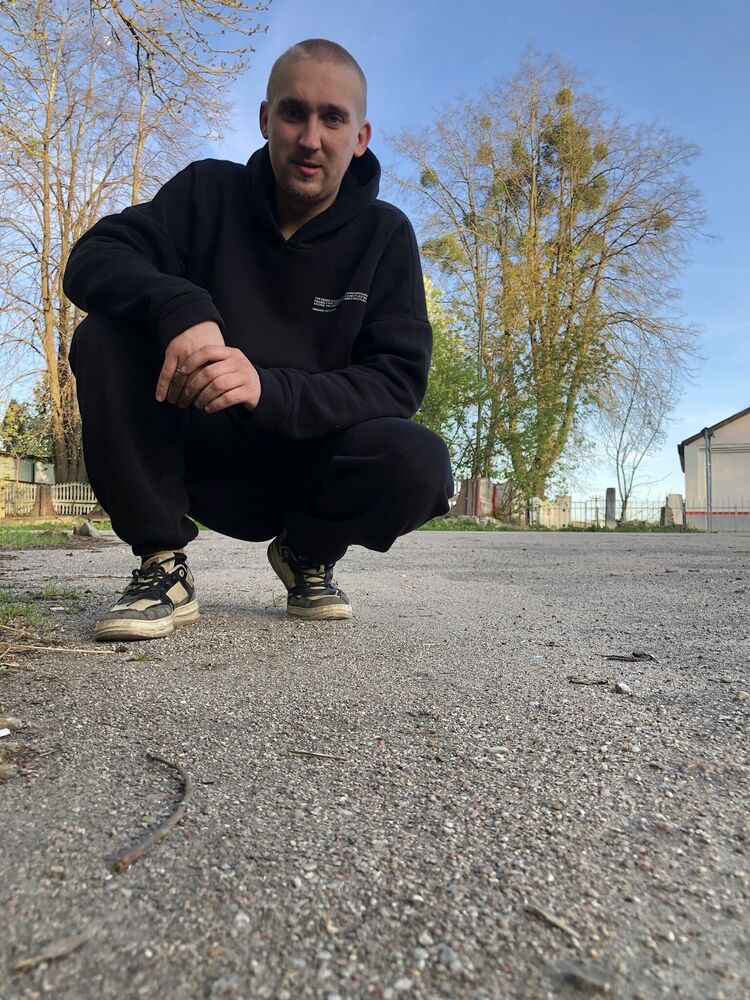  44071637  , 30 ,    
