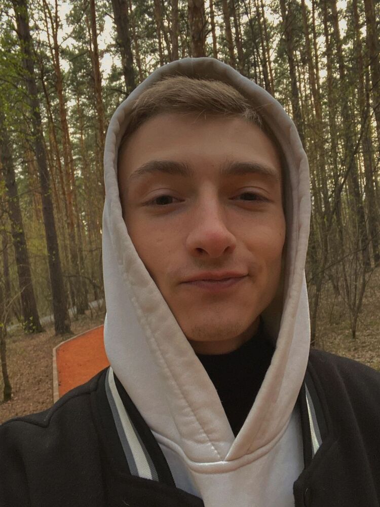  ,   Alexander, 21 ,   ,   , 