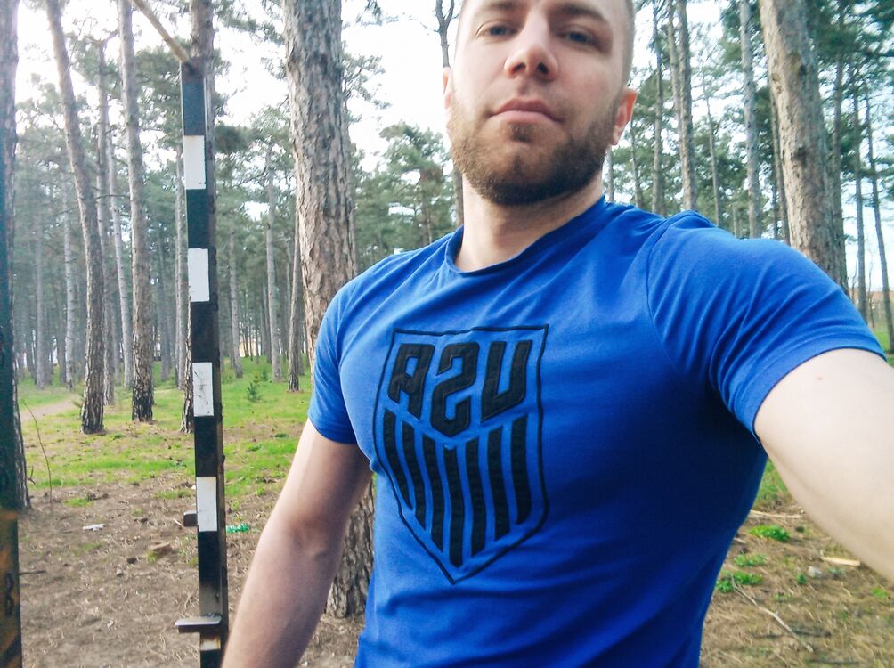  ,   Aleks, 32 ,   ,   