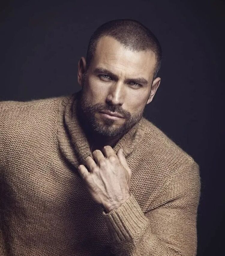  52582617  Mike, 28 ,    