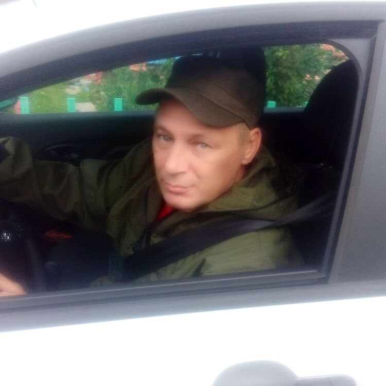  30425107  Artyom, 45 ,    