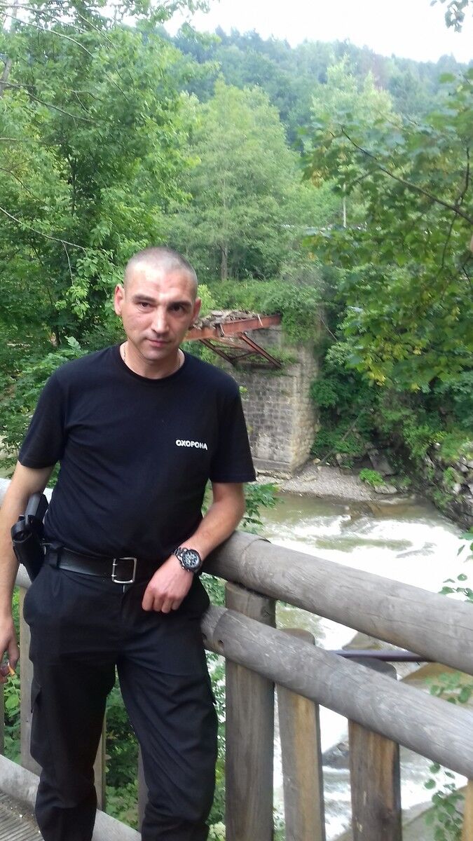  15559437  Miha, 43 ,    -