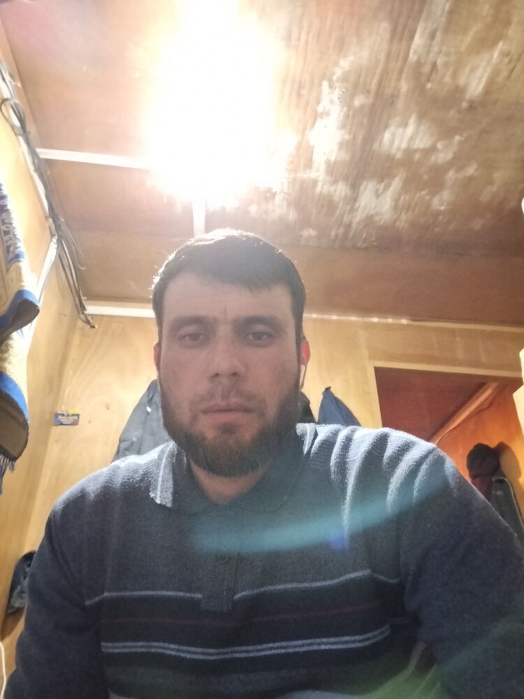  ,   Ilyosbek, 38 ,   ,   
