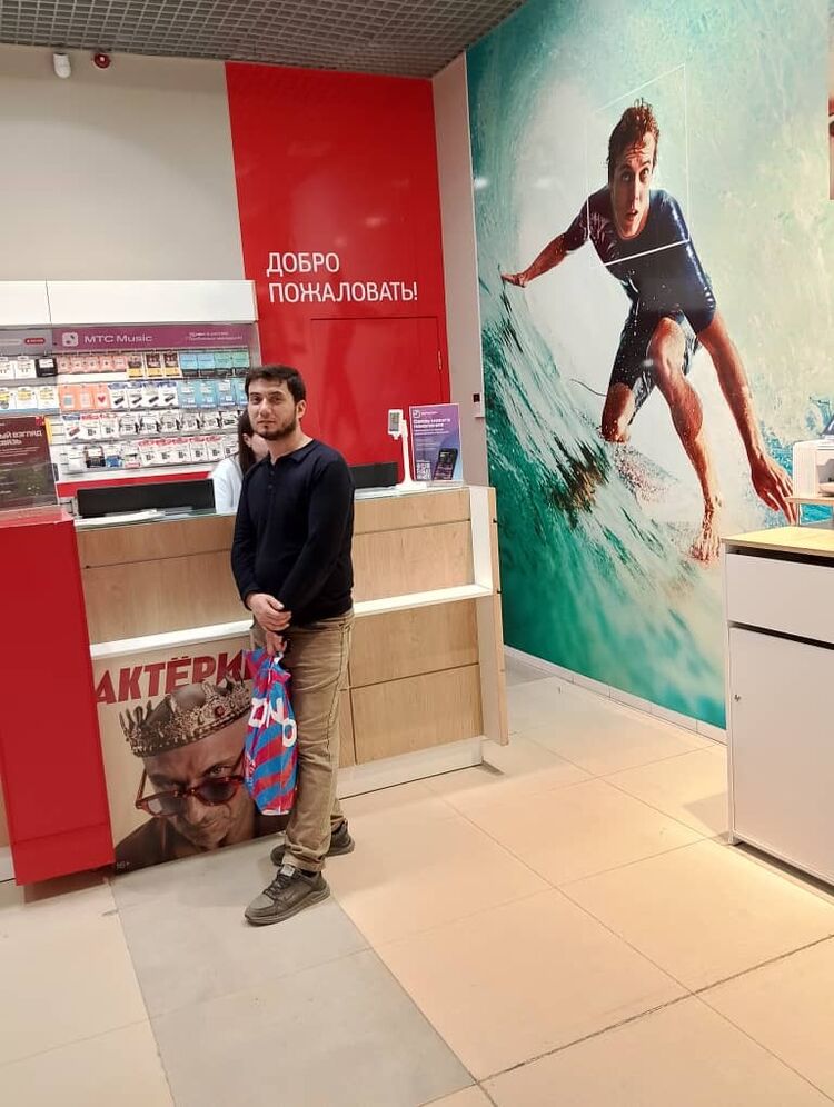  51076987  Sudays, 37 ,    