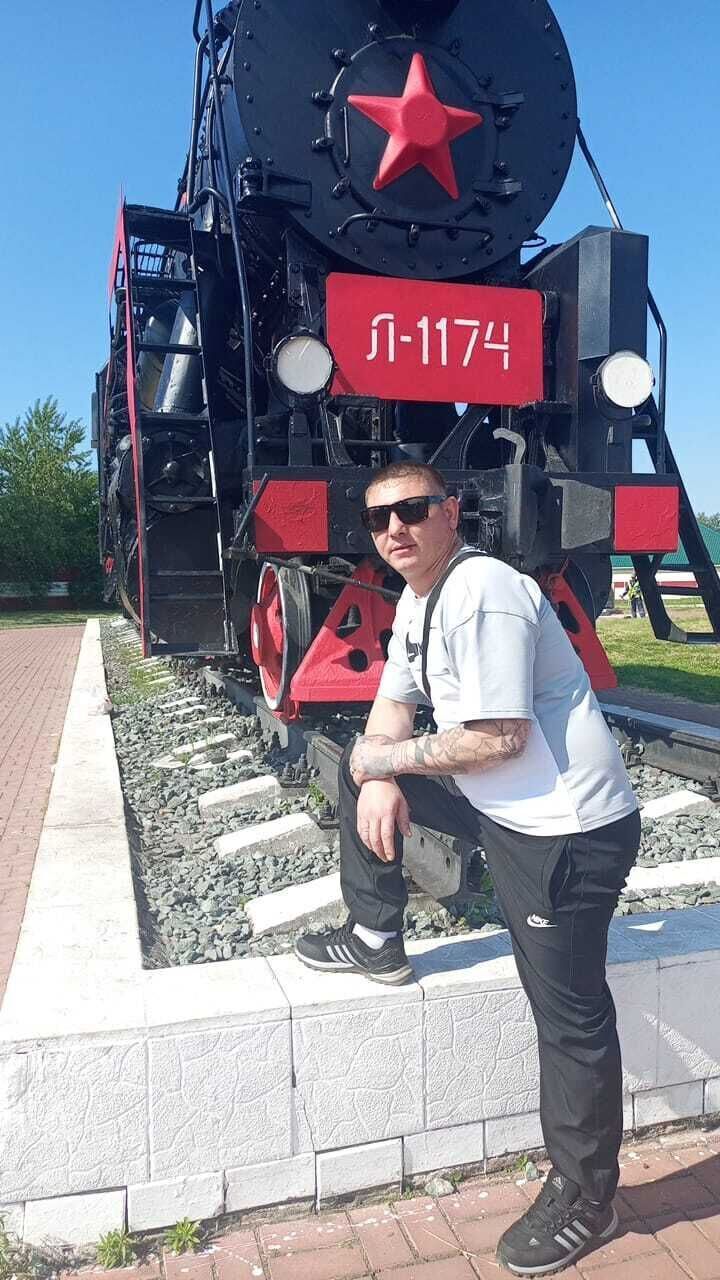  53009147  , 33 ,    