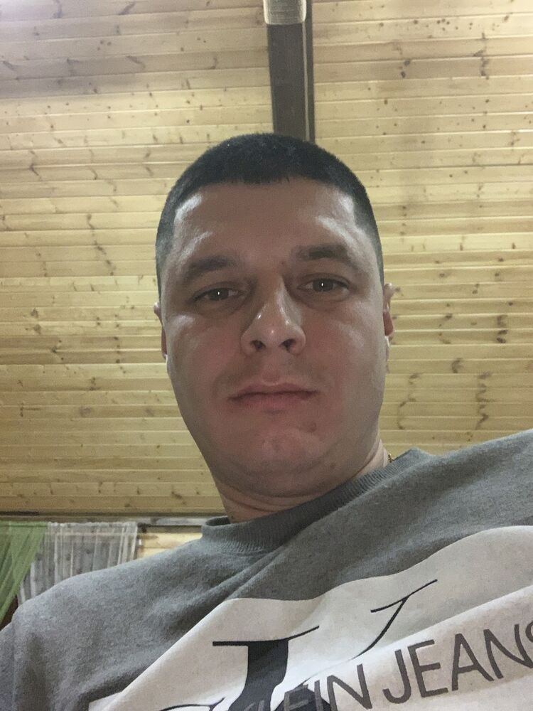  18967907  , 37 ,    