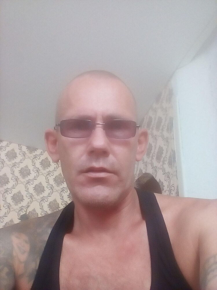  47004407  , 52 ,    