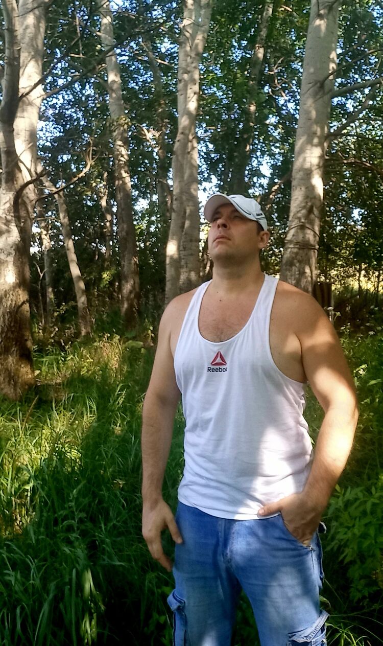  36100617  Vladimir, 35 ,    
