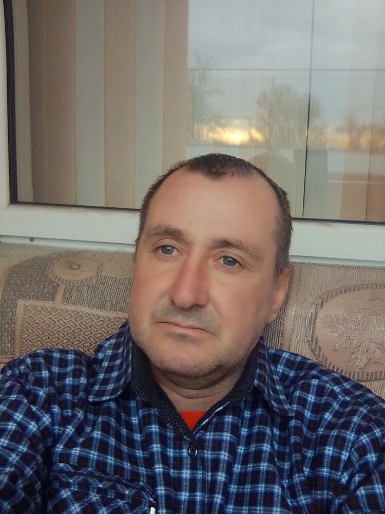  33485537  , 49 ,    --