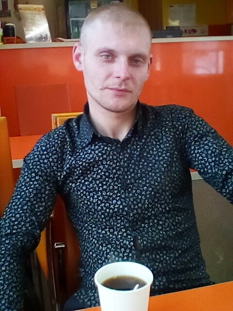  8649297  Artem, 35 ,    