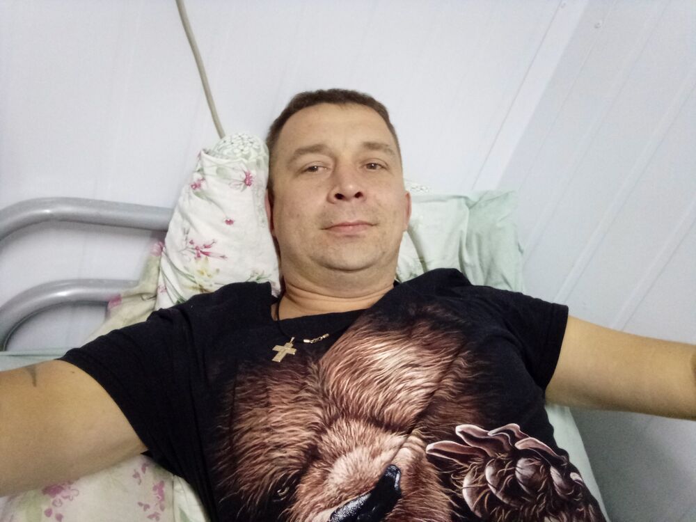  ,   Valentin, 38 ,   ,   