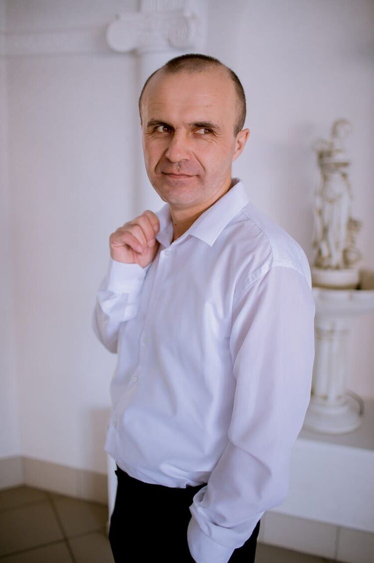  ,   Evgeny, 49 ,   ,   , c 