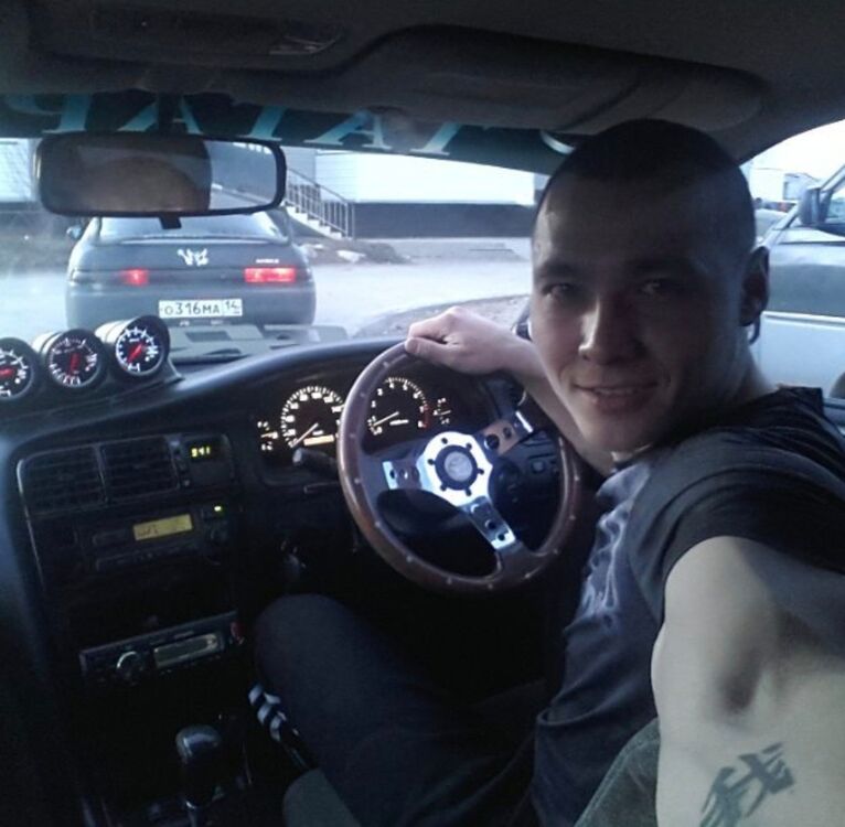  50189777  , 35 ,    