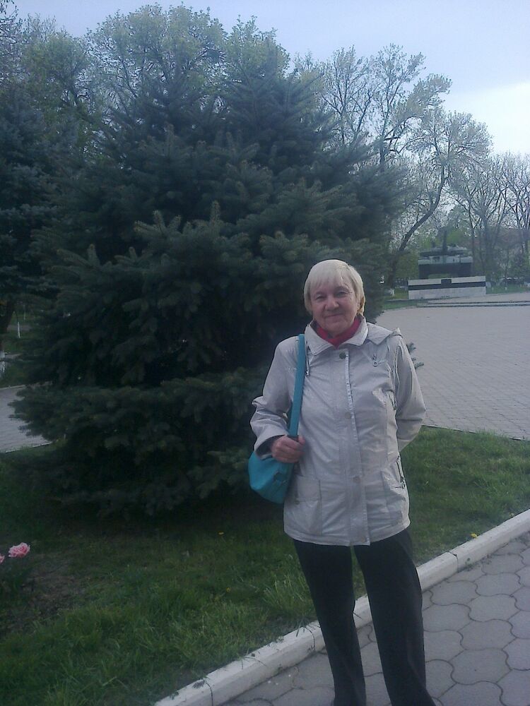  ,   Lyubov, 62 ,   c 