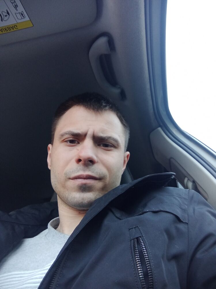  42294057  Nikita, 26 ,    